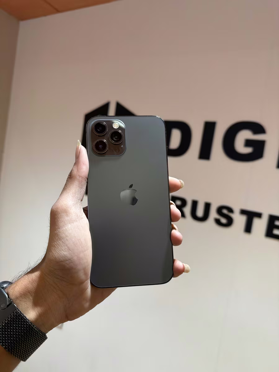 iPhone 12 Pro Max Black, front