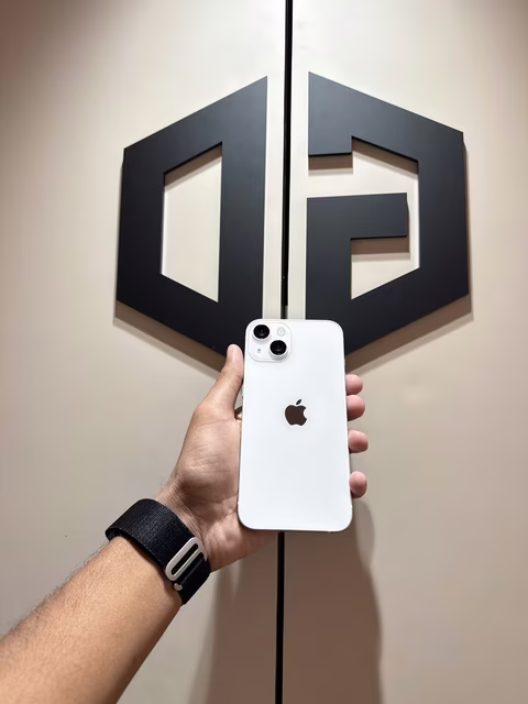 iPhone 13 256GB White