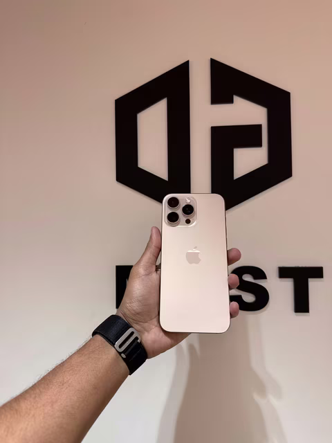 iPhone 16 Pro Max 256GB Desert Titanium