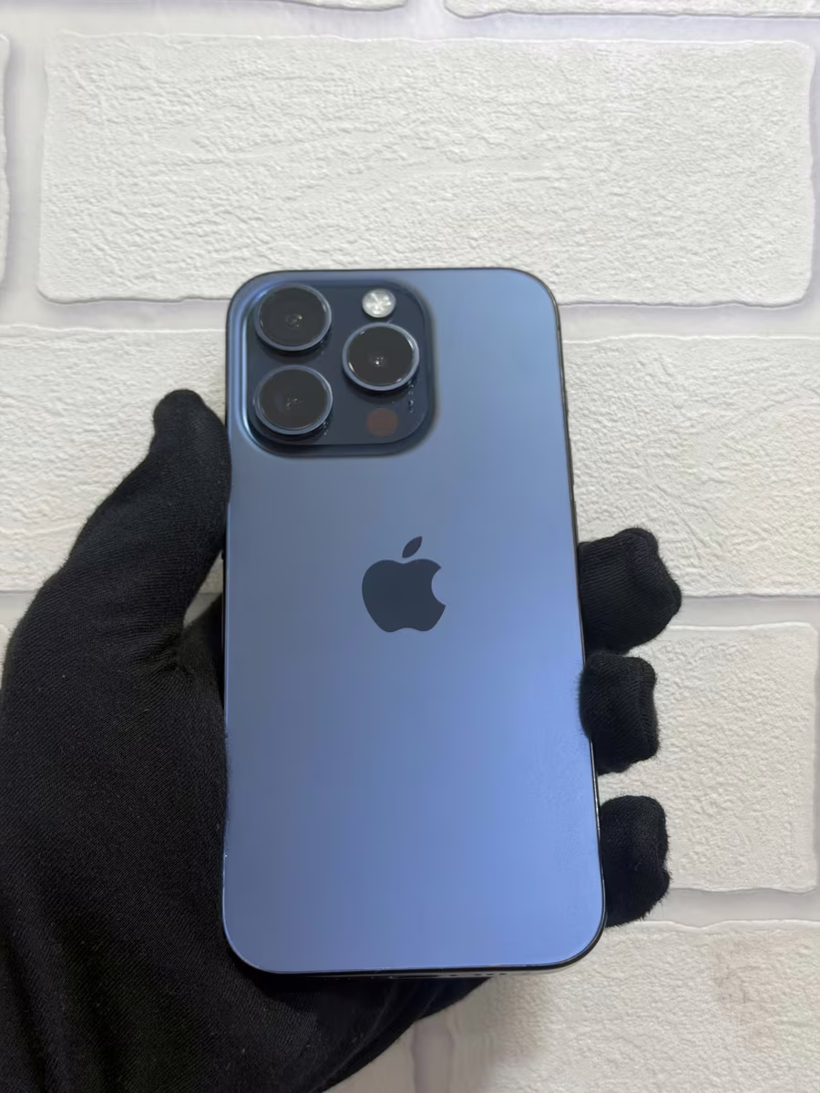 iPhone 15 Pro Blue, front