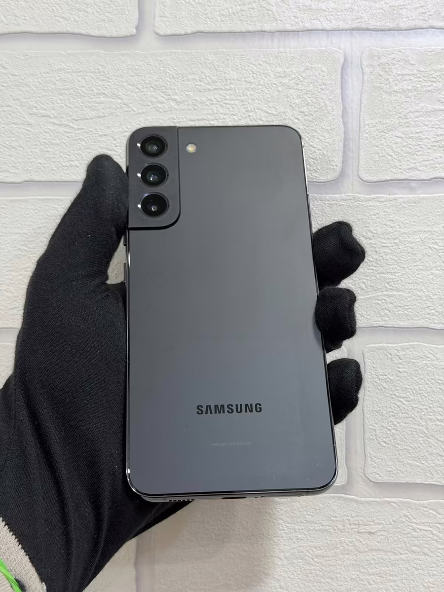Samsung Galaxy S22 Plus Black, front