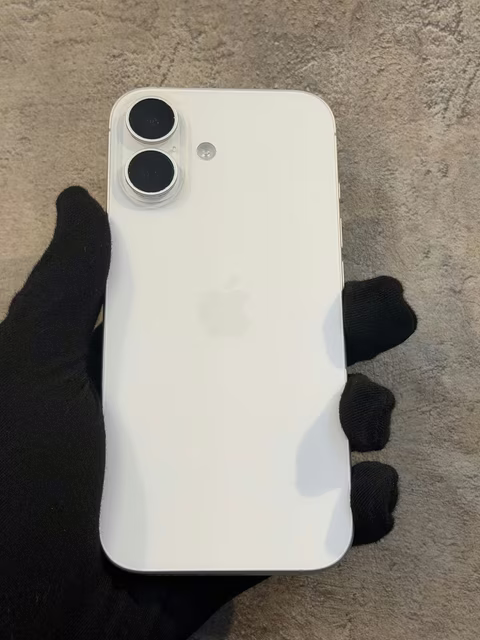 iPhone 17 256GB White
