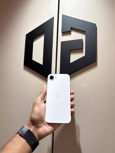 iPhone 16E 128GB White