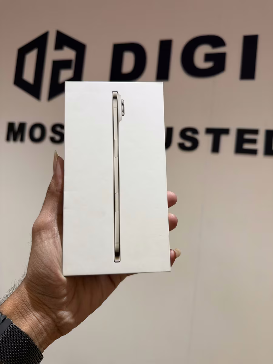 iPhone 17 Air 256 Gold Gold, front