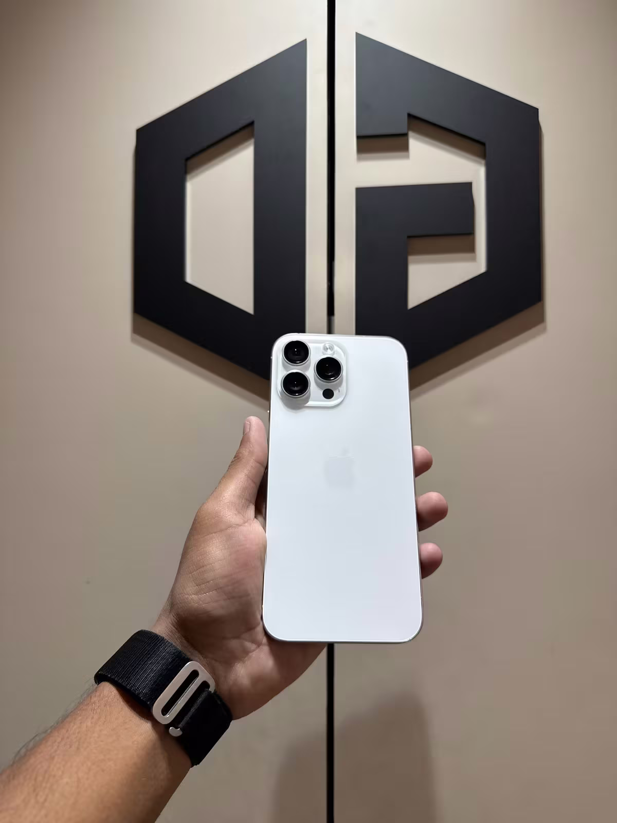 I Phon 16 Pro Max 256GB White
