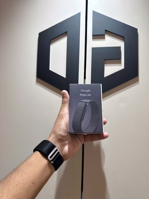 Google Fitbit Air Black