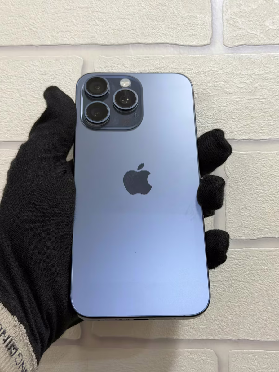iPhone 15 Pro Max Blue Titanium, front