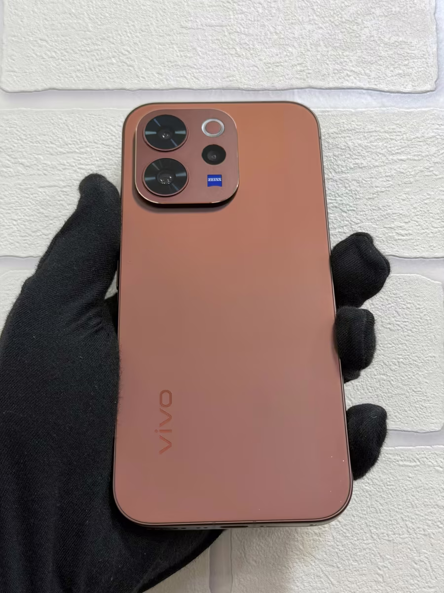 Vivo V70 FE Purple, front