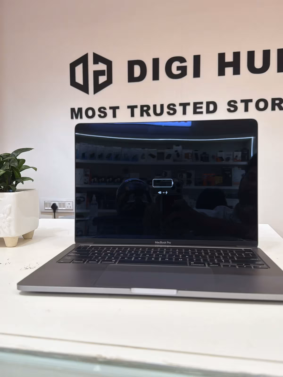 Macbook Pro 2020 8GB 256GB Gray I5 Lp3Xy