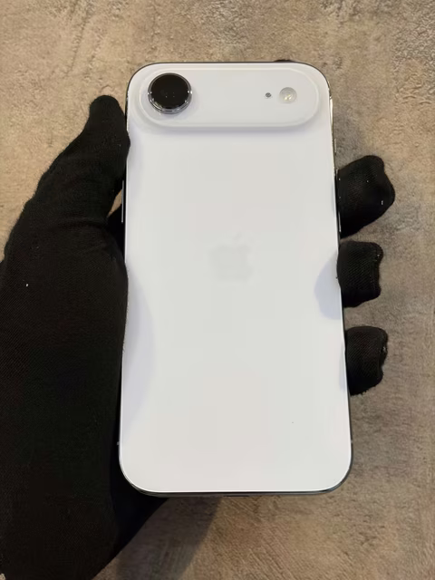 iPhone Air 256GB Blue