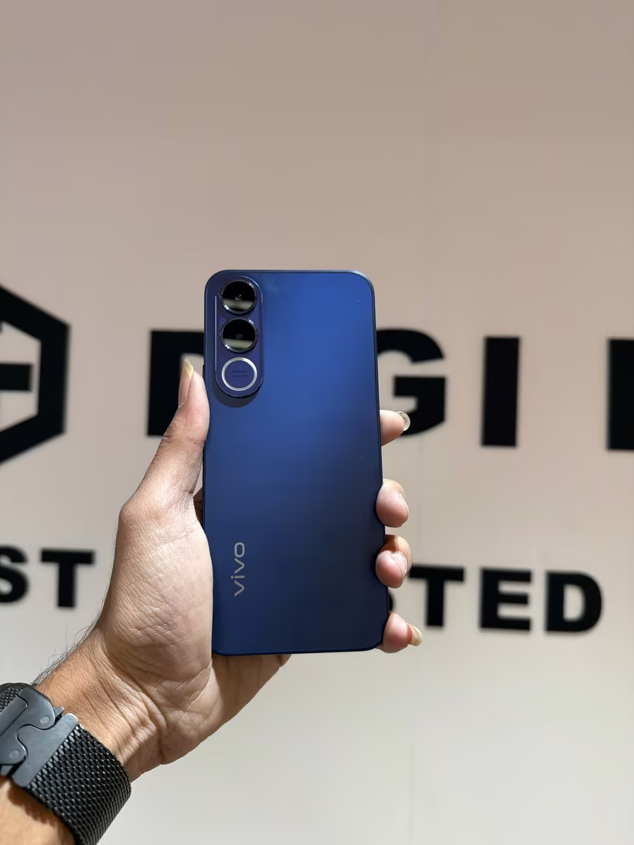 Vivo V70Fe 8-128Gb Monsoon Blue, photo 1