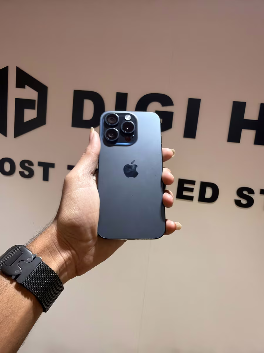 iPhone 15 Pro Blue, front