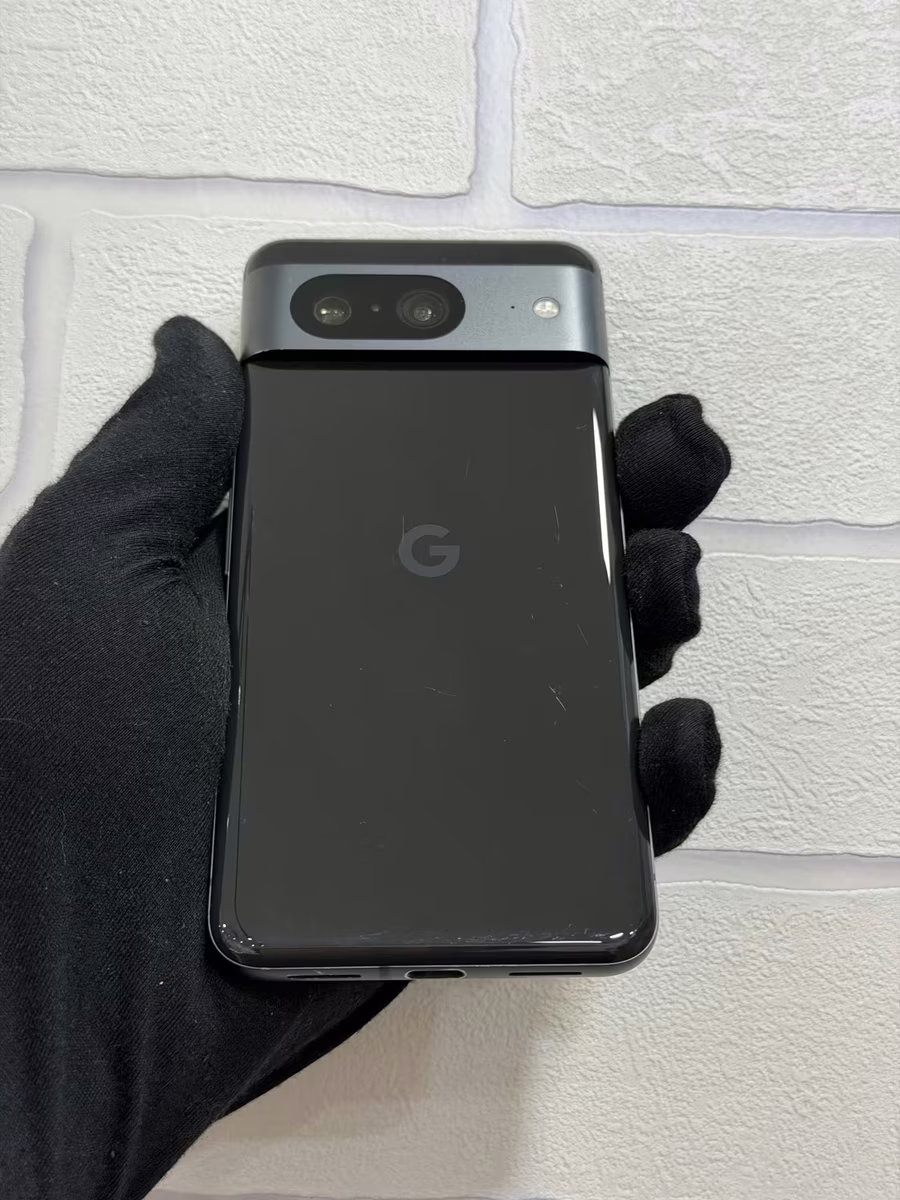 Google Pixel 8 Black, front