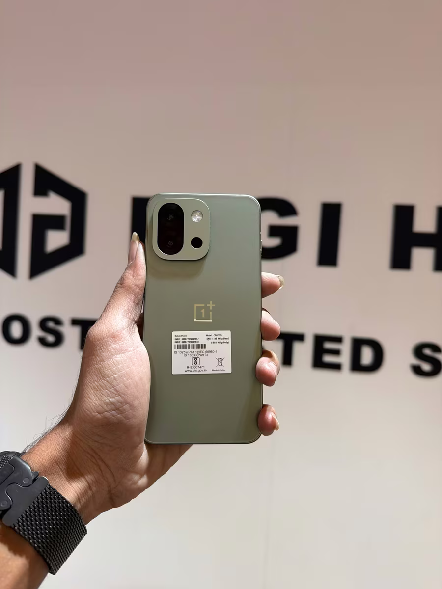 Oneplus 13S Green, front