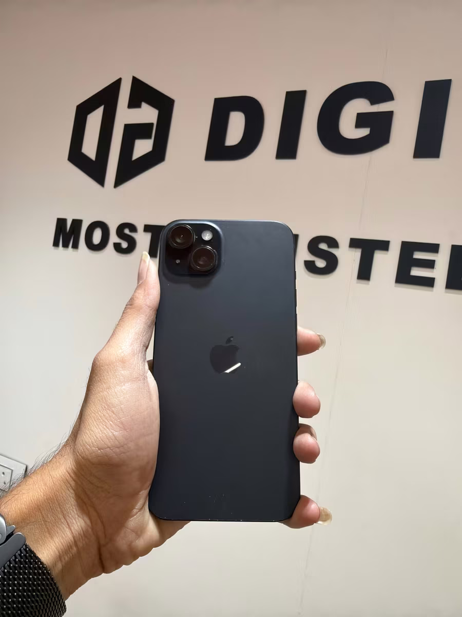 iPhone 15 Plus Black, front