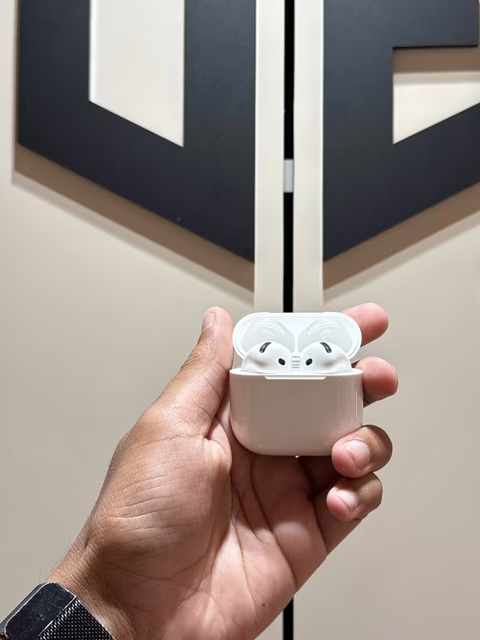 Apple AirPods 4 White