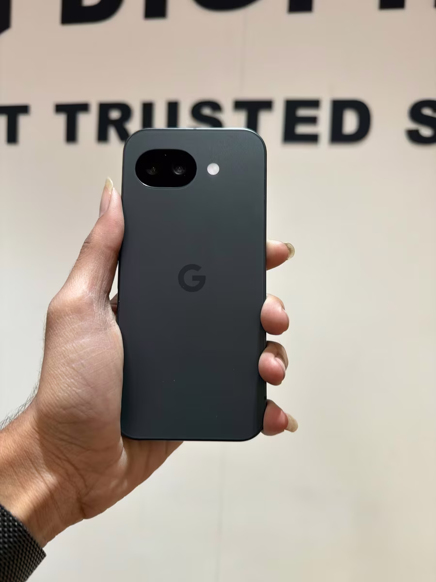 Google Pixel 10A Black, front