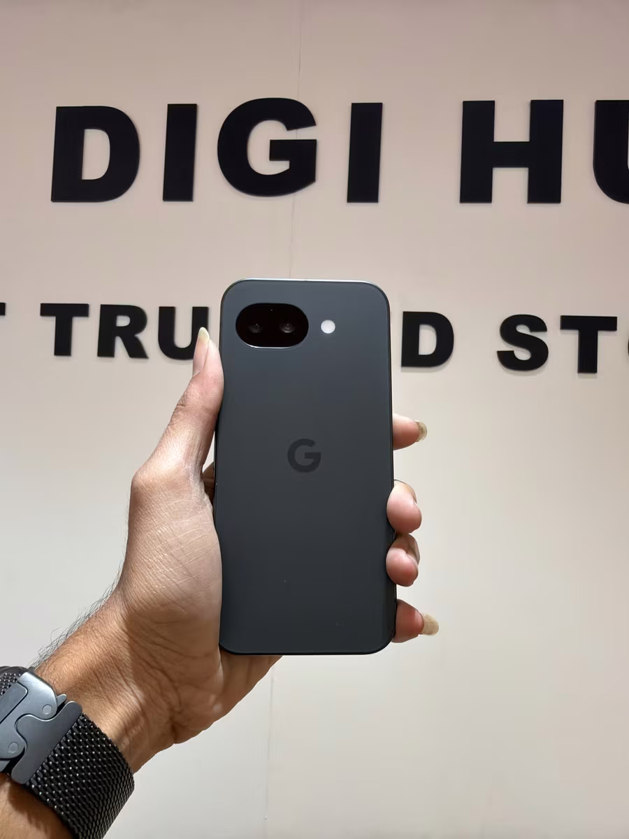 Google Pixel 10A Black, front