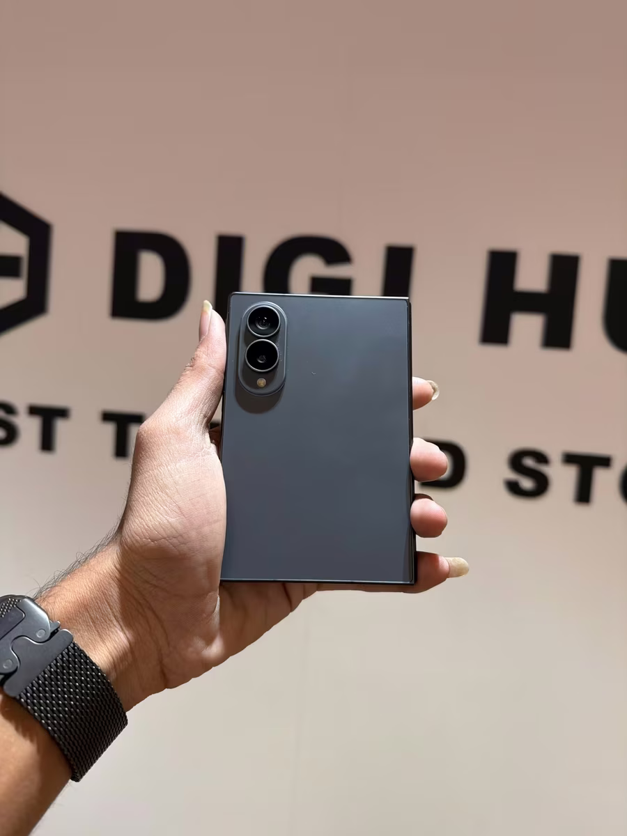 Galaxy Z Fold 8 Black, front