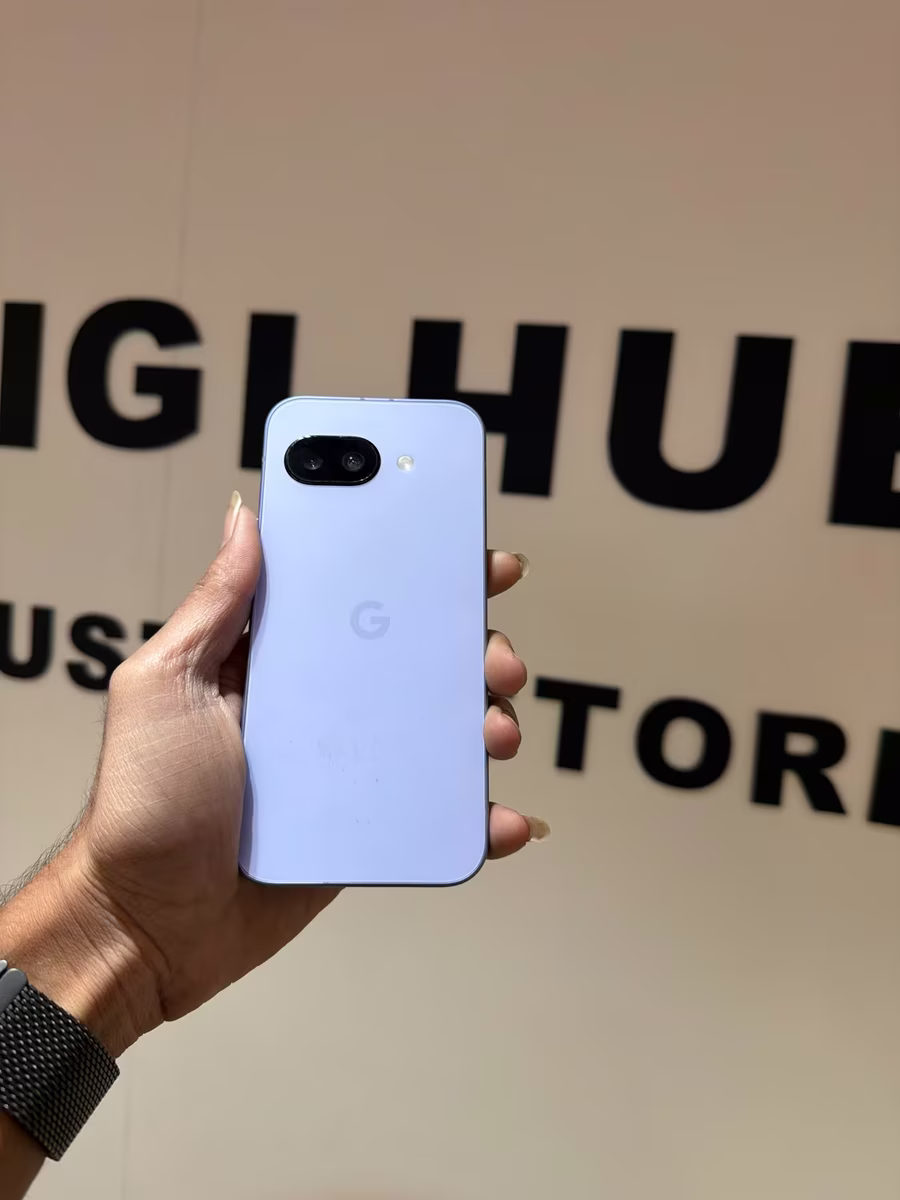 Google Pixel 9A Lris, front