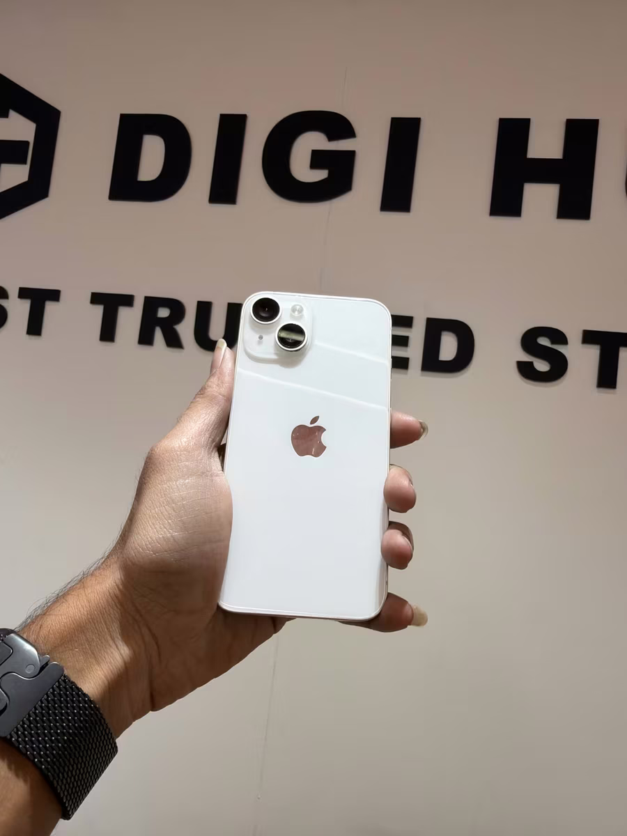 iPhone 14 White, front