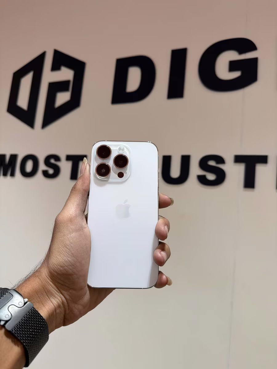 iPhone 14 Pro White, front