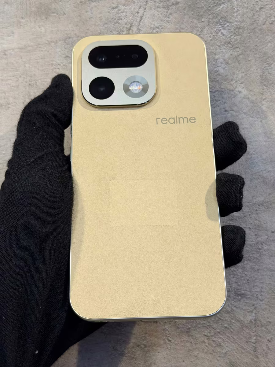 Realme 16 Pro 8/256Gb Master Gold Bop, photo 1