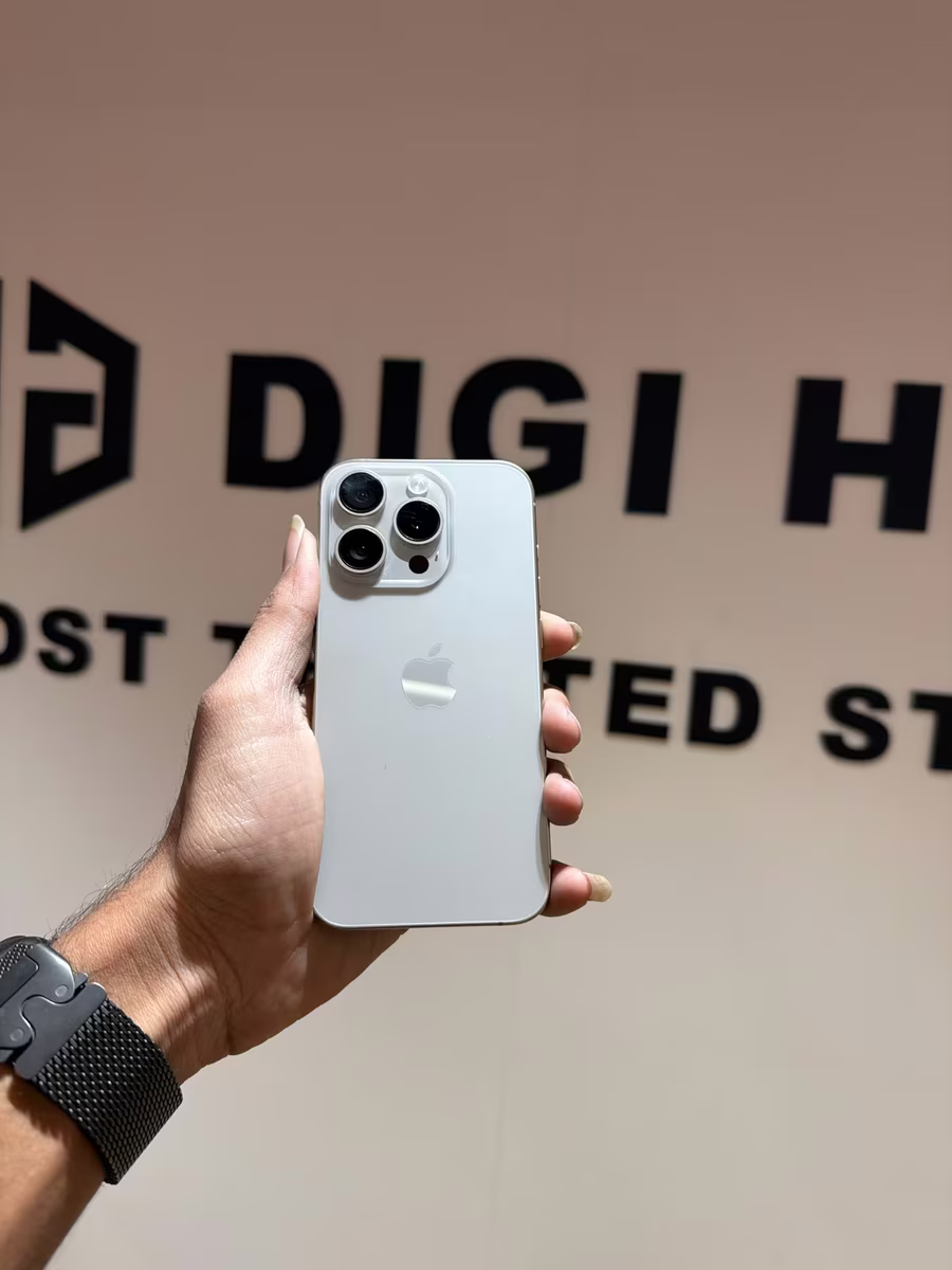 iPhone 15 Pro Natural Titanium, front