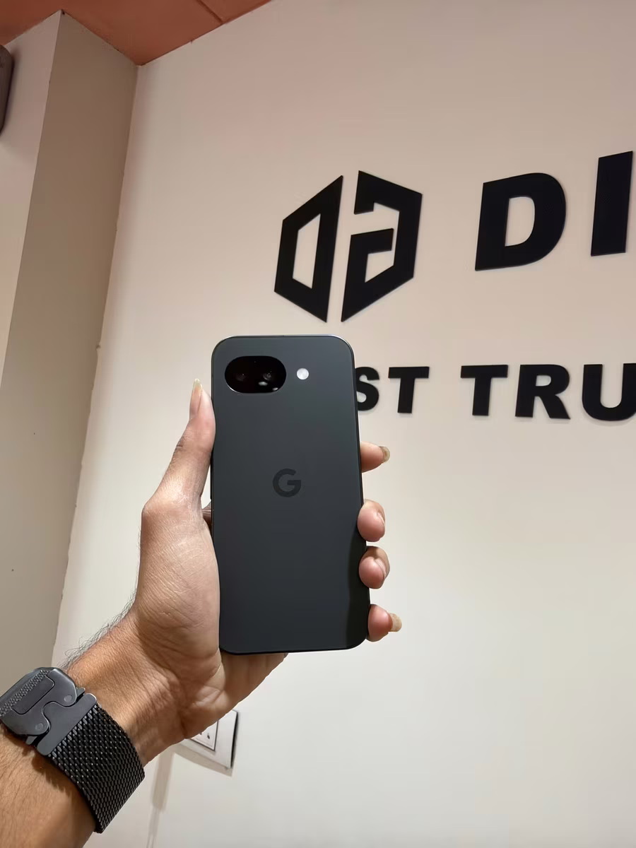 Google Pixel 10A Black, front