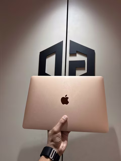 Apple MacBook Air 13-Inch 8-512Gb Pink
