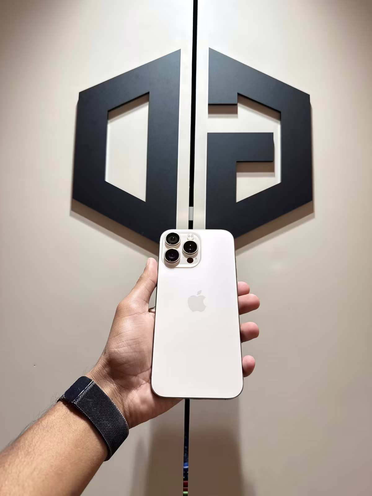 Iphone 16 Pro Max 256GB Desert