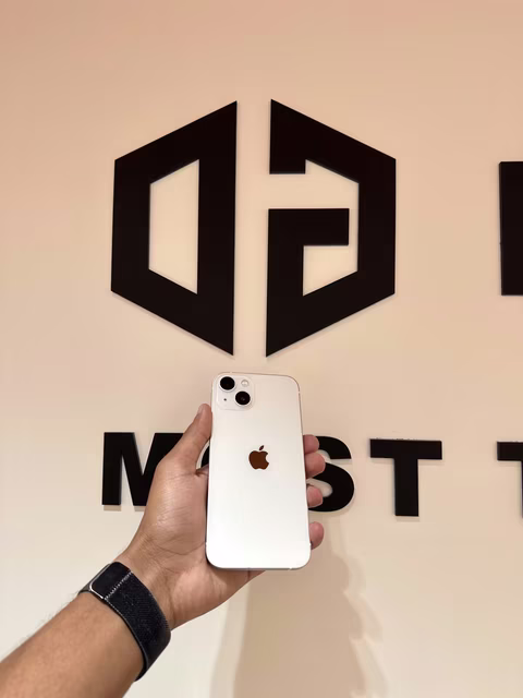 iPhone 13 256GB White