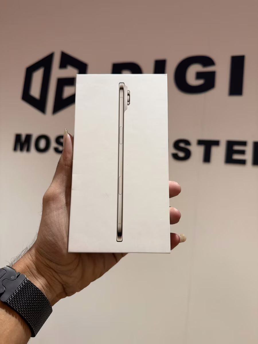 iPhone 17 Air 256 Gold Gold, front