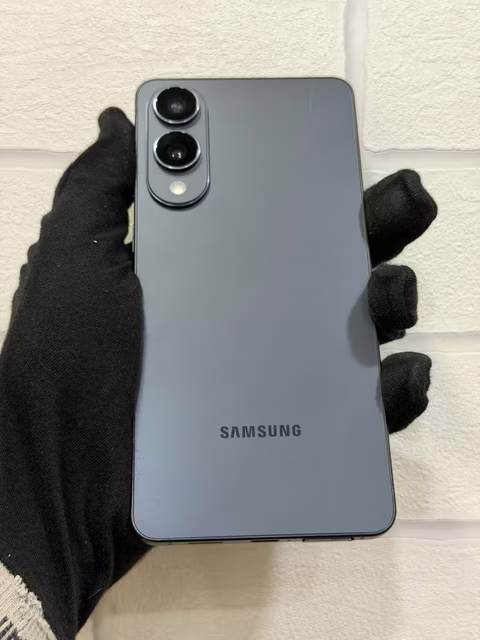Samsung S25 Edge 256GB Titanium Jet Black Bop-106283