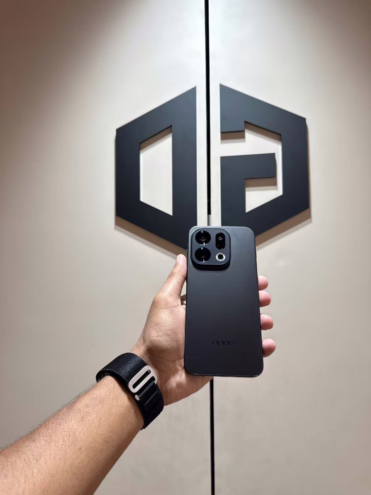 Oppo Find X9 12-256Gb Space Black