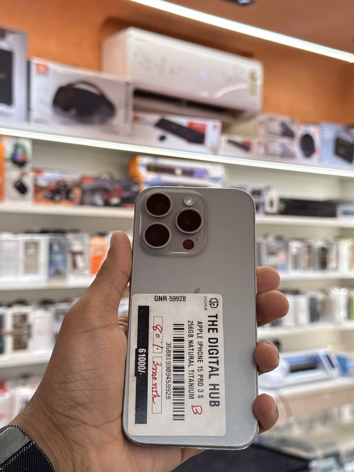 Iphone 15 Pro (B) 256GB Natural Titanium 3 Months 3