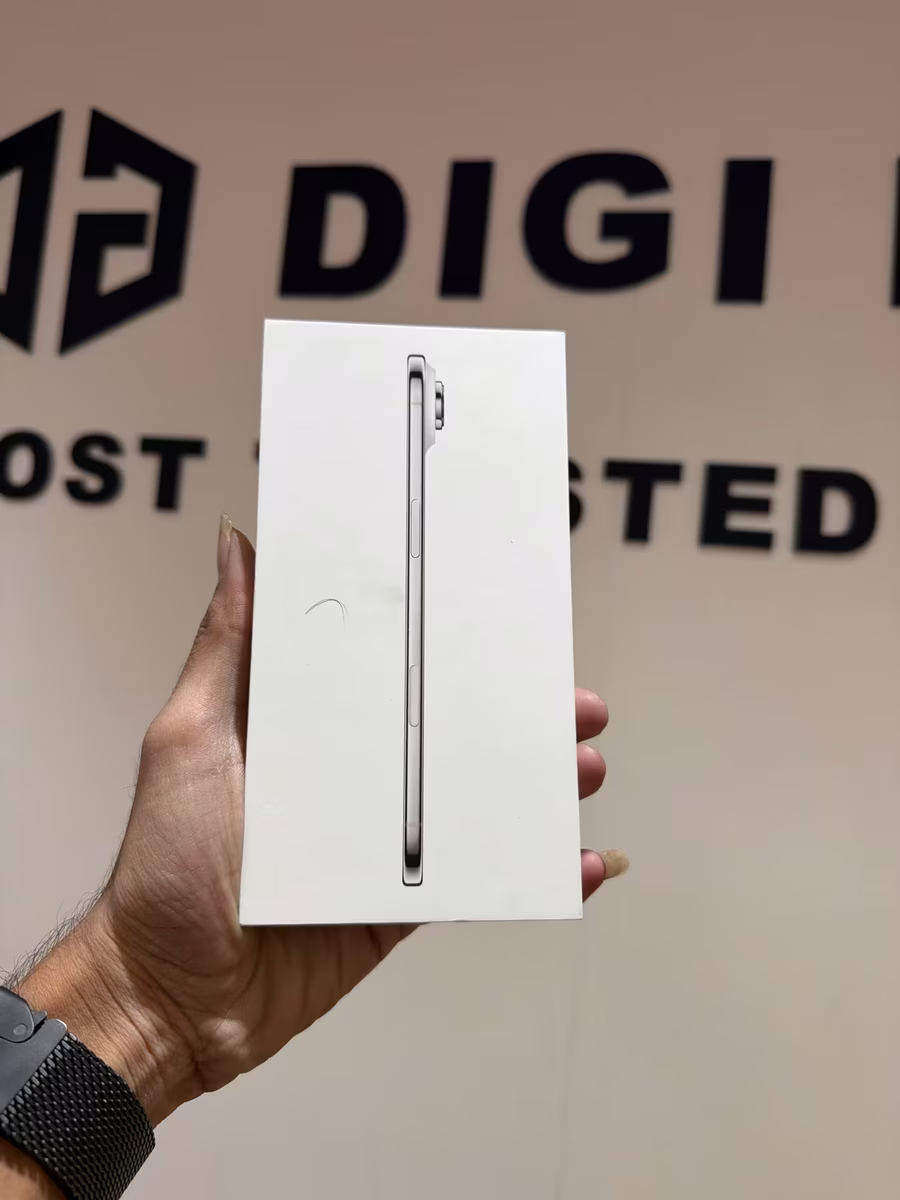 iPhone 17 Air 256 White White, front