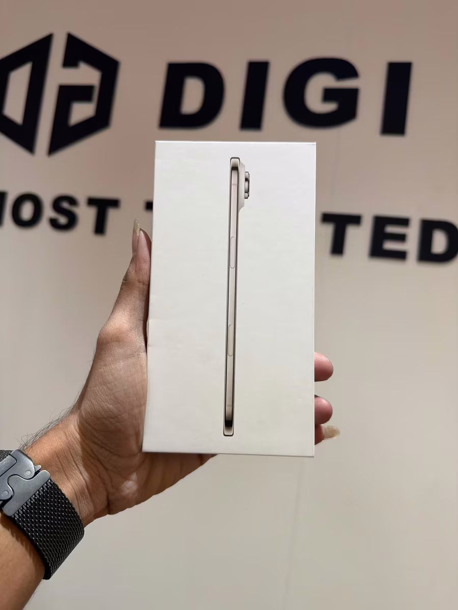 iPhone 17 Air 256 Gold Gold, front