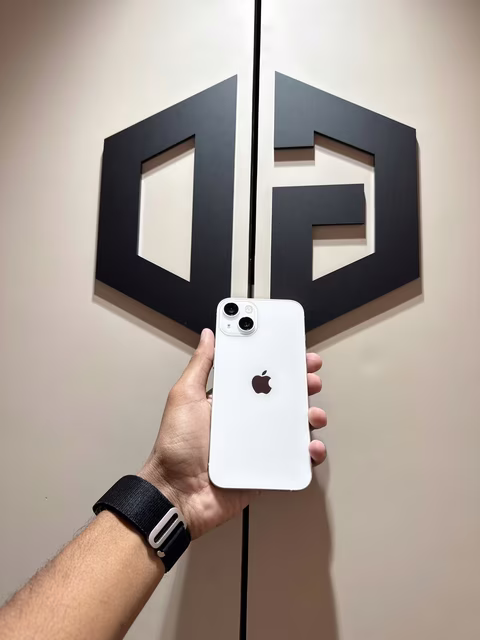 iPhone 13 256GB White