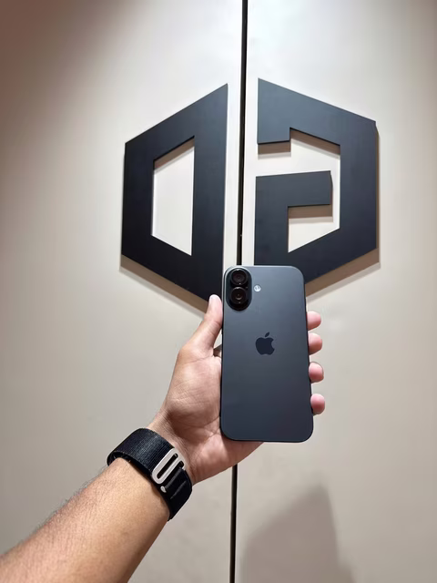 iPhone 16 128GB Black