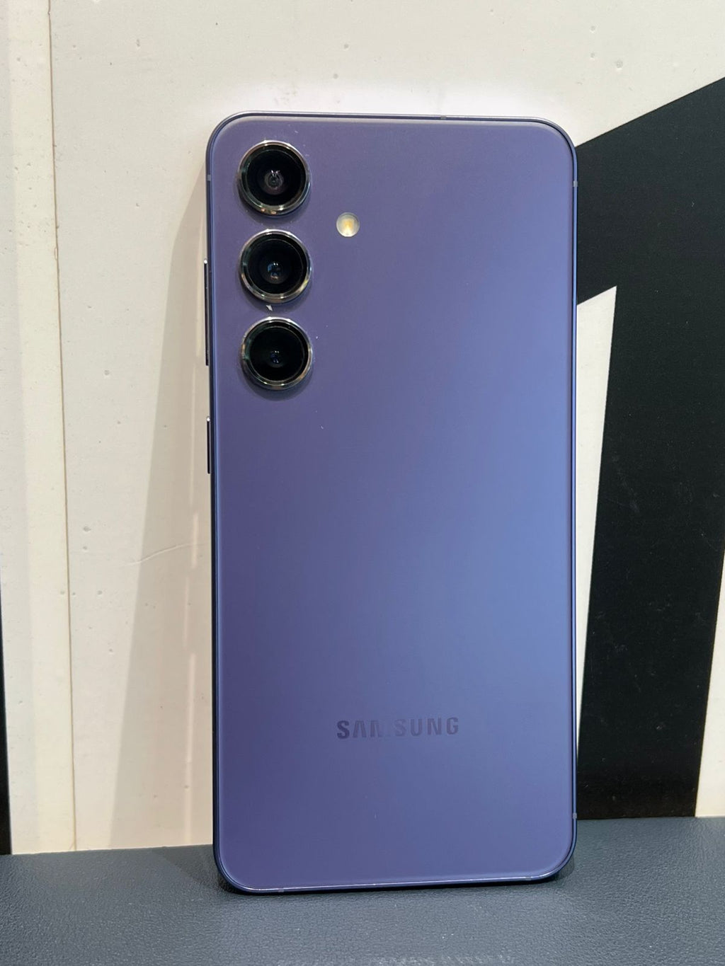 Samsung S24 8GB-256GB Cobalt Violet - 07186 The Digital Hub